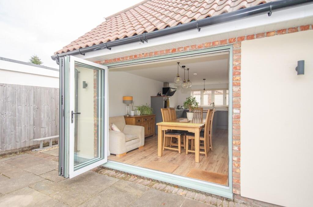 Bi-folds.jpg