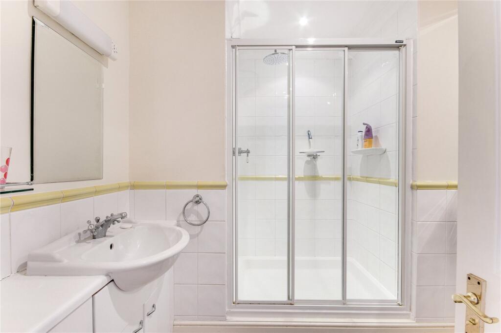 En Suite Shower Room