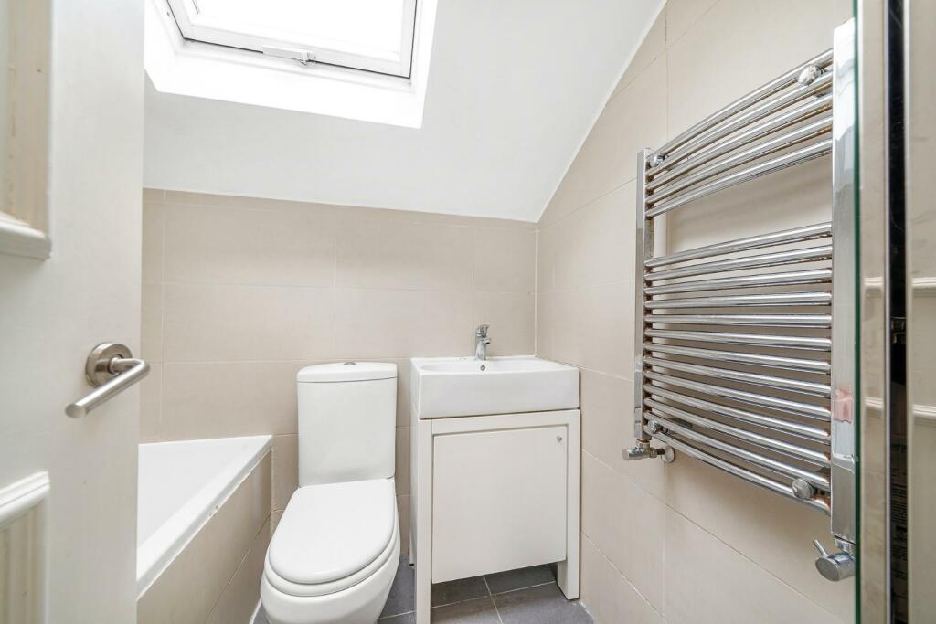 Bathroom.JPG