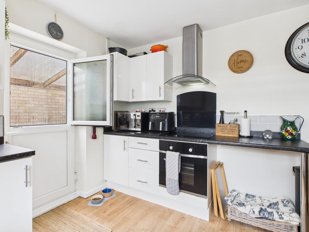 CAM04578G0-PR0024...