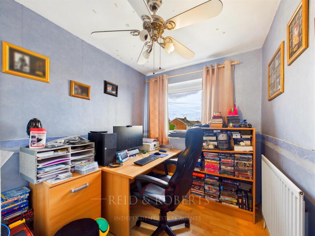 CAM05148G0-PR0048-STILL016.jpg