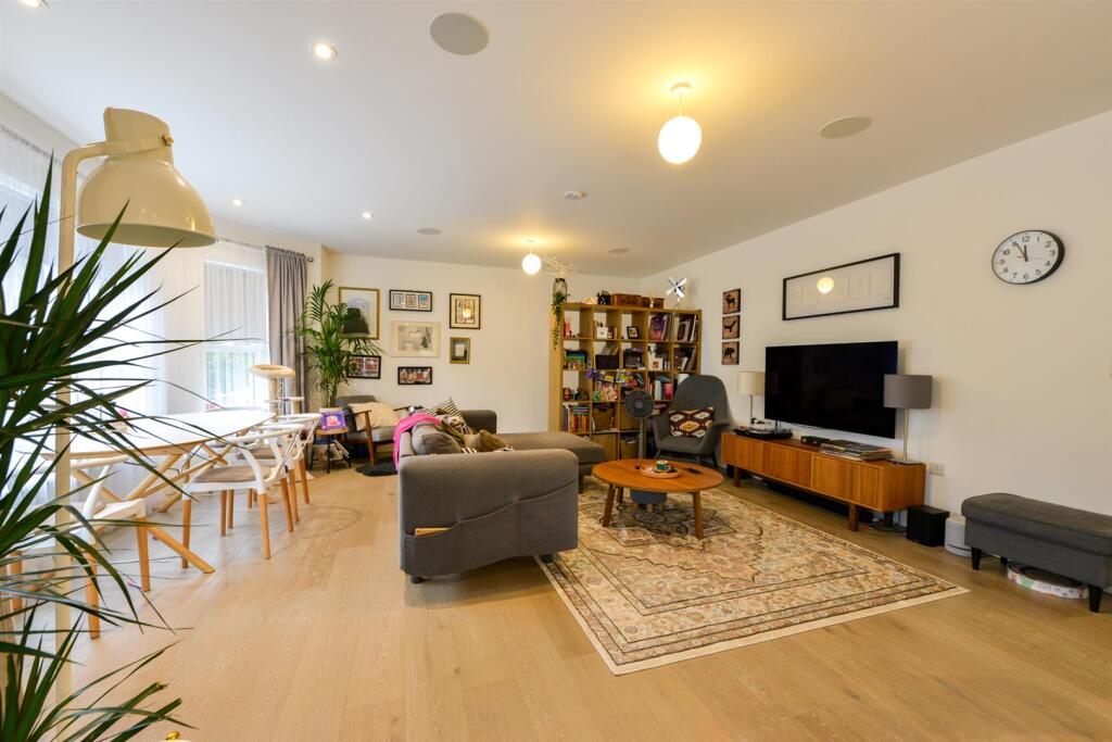 Henrietta Place Tunbridge Wells11.jpg