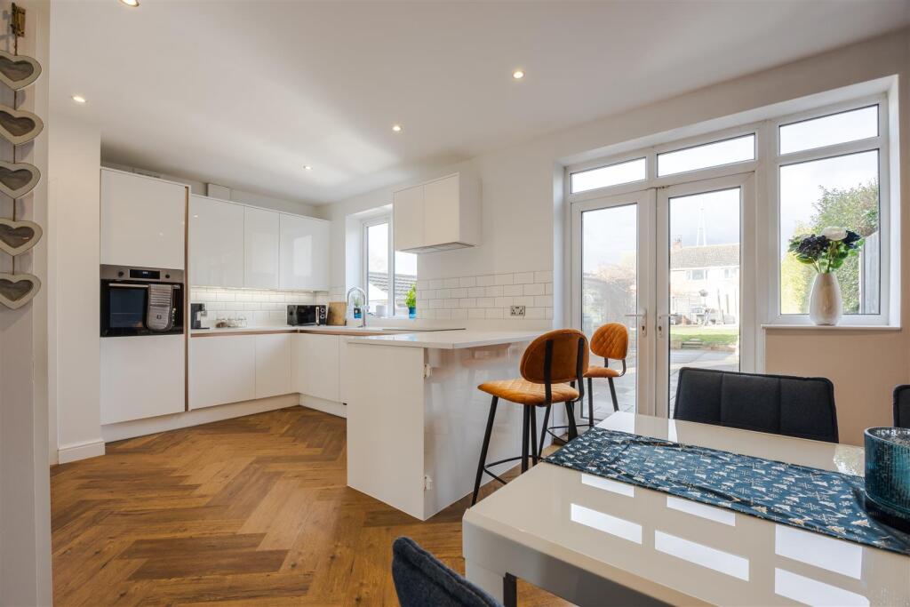 Kitchen diner