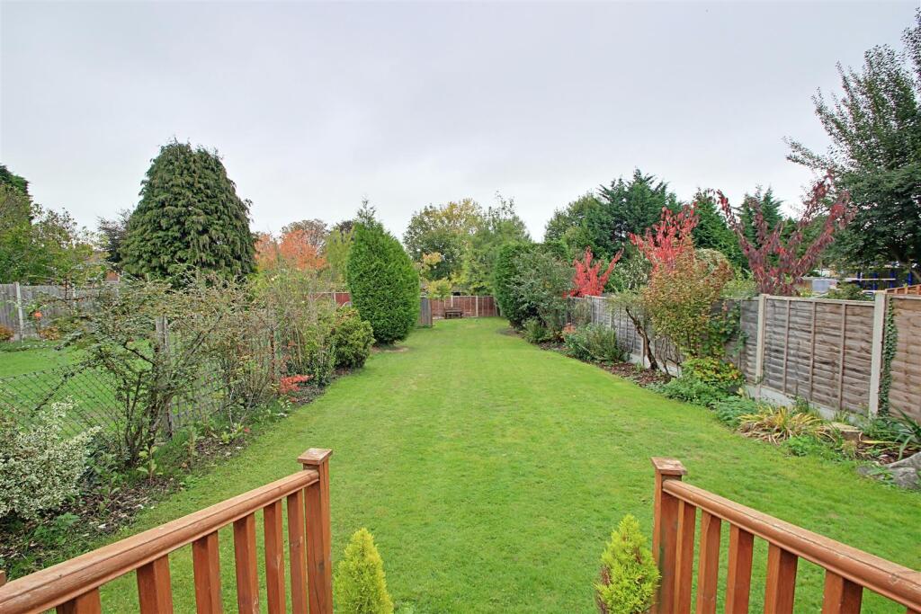 Garden 1.JPG