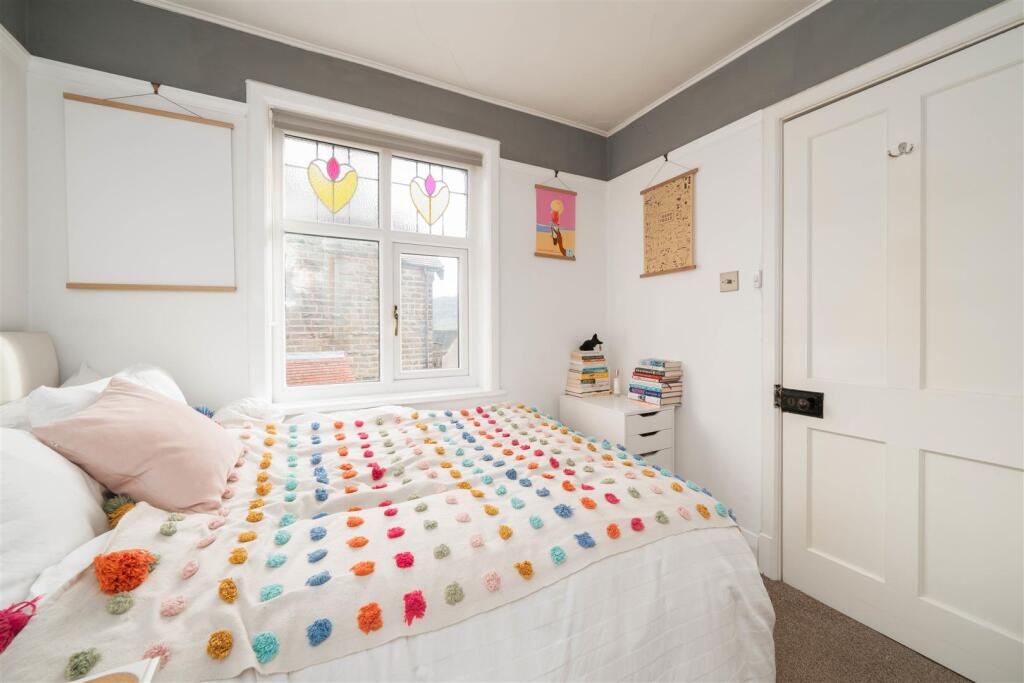 Bedroom1-2.jpg