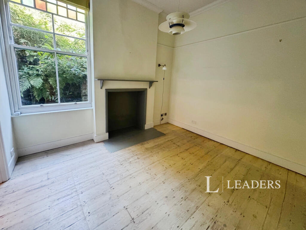 8 - Third Reception Room