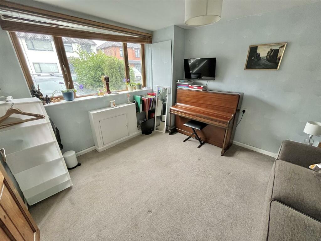 Sitting Room.jpg