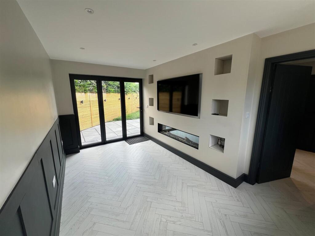 Titch Cottage 10.jpg