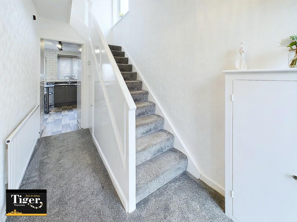 CAM02176G0-PR0406...