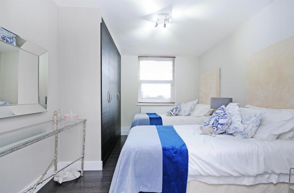 35 BC twin bed.jpg