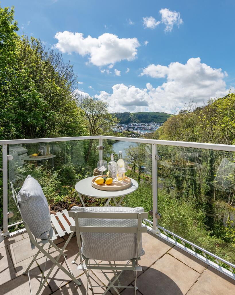 Apt 2 Castella_Balcony_Kingswear
