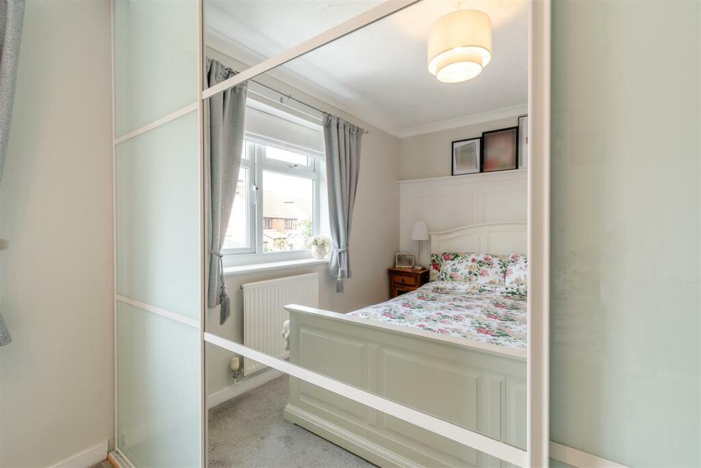 8616413-interior22v2.jpg