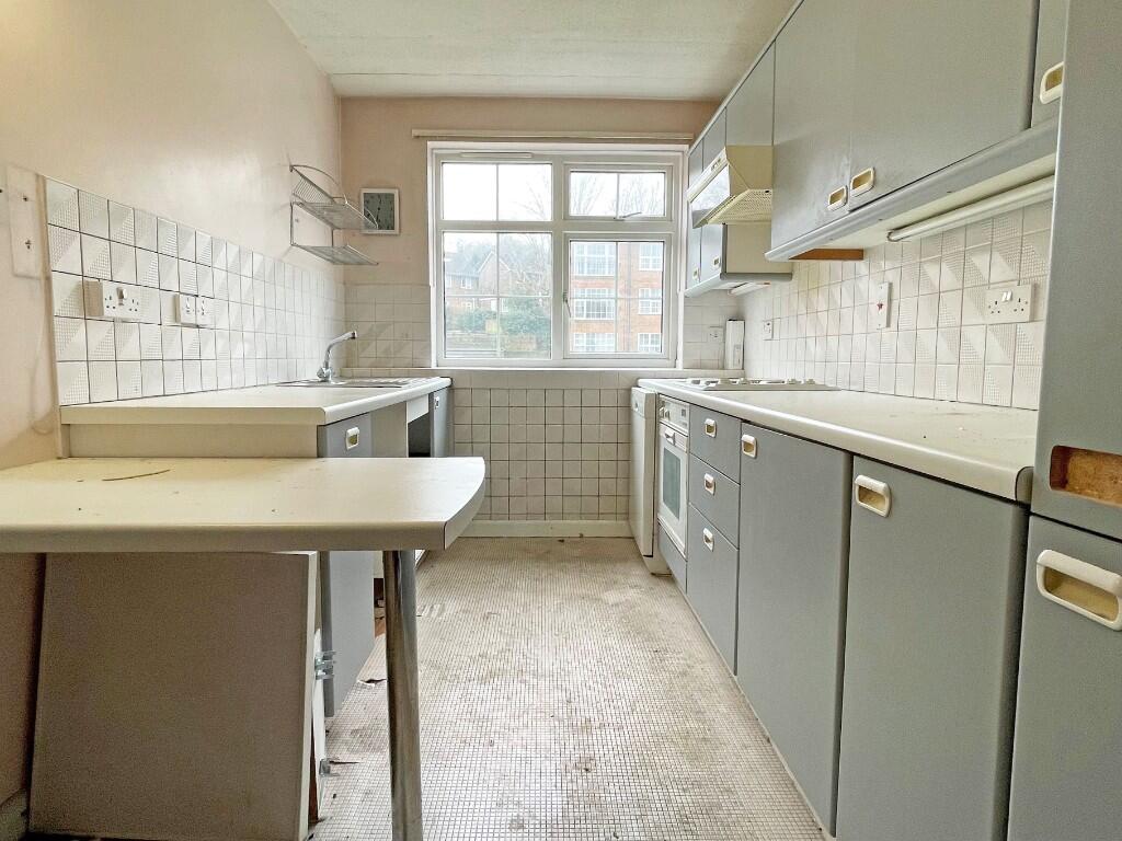 Kit/Breakfast Room