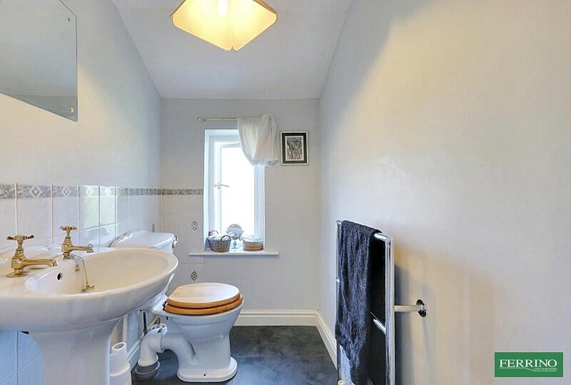Bedroom 2 En-suite