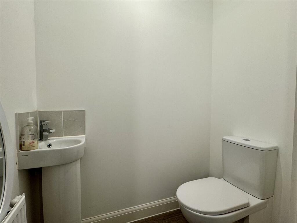 Ground Floor W.C.