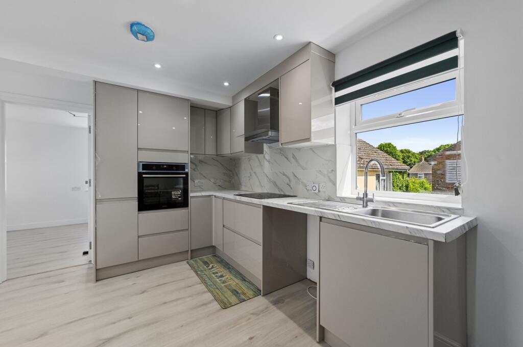 PT-CON-Flat1BHarwichRoad-2