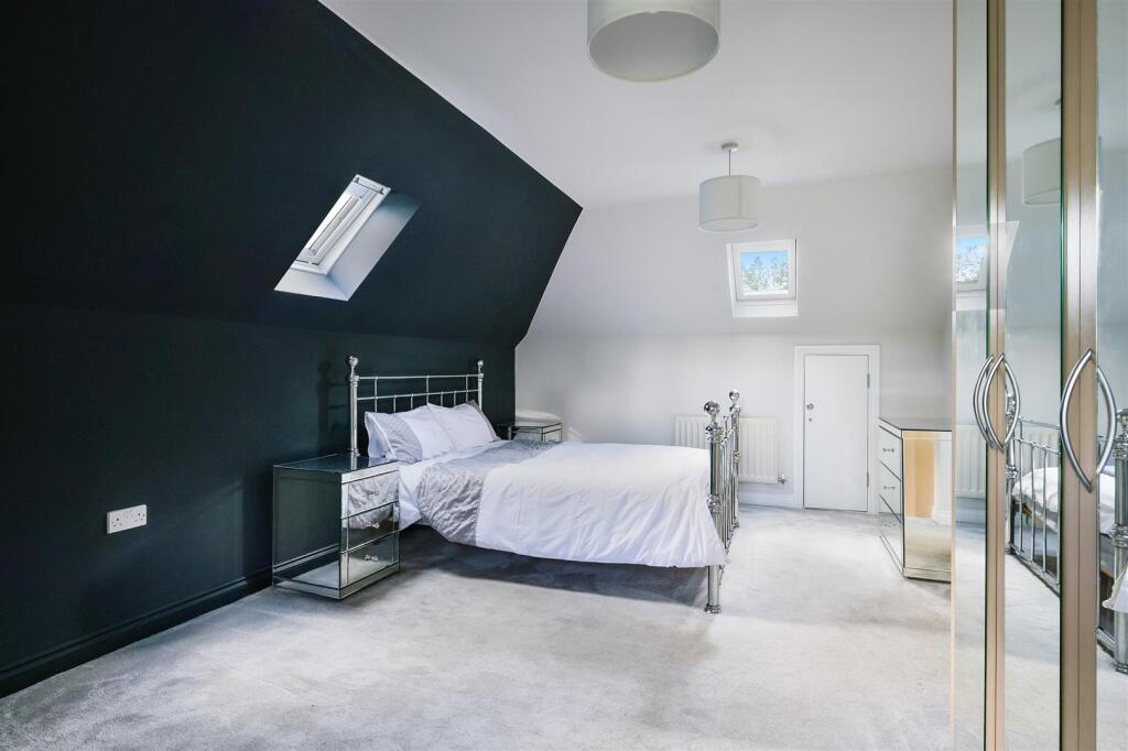 KINGSWOOD GRANGE, FLAT 24- (11).jpg