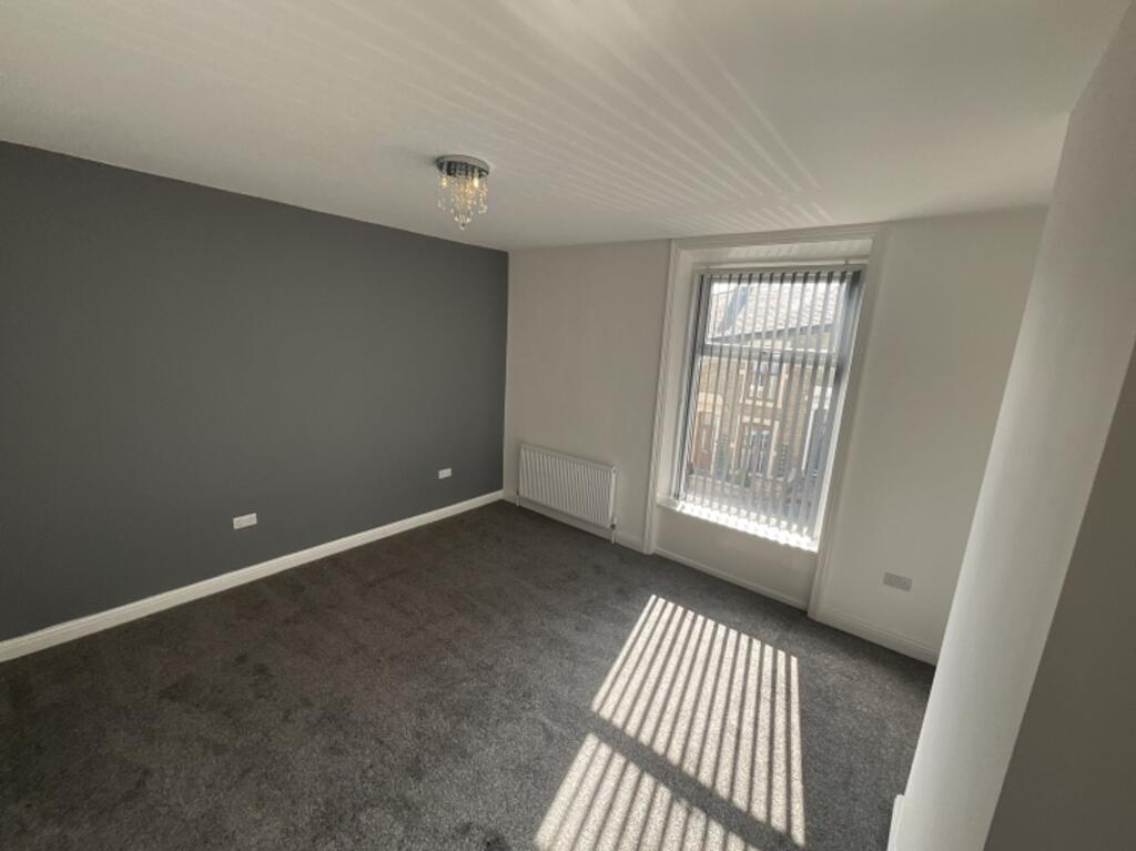 61D2D259-7E2A-4B00-B4B5-3A3E98323F32