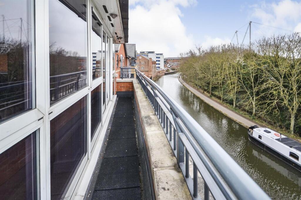 42 Park Wharf balcony 2.jpg