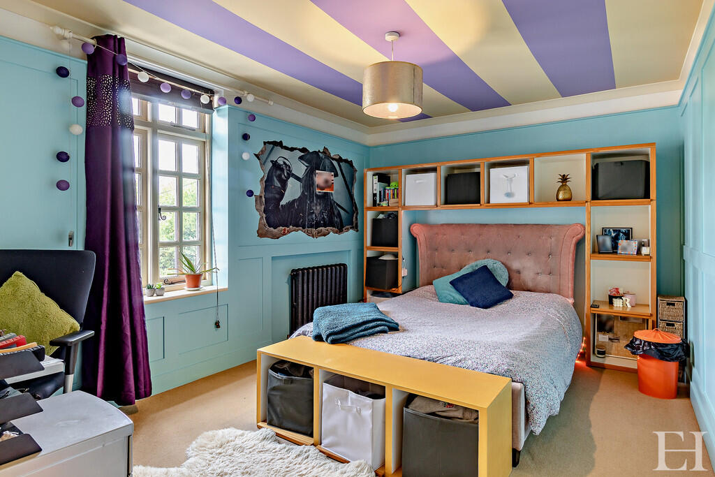 8648440-interiorW...