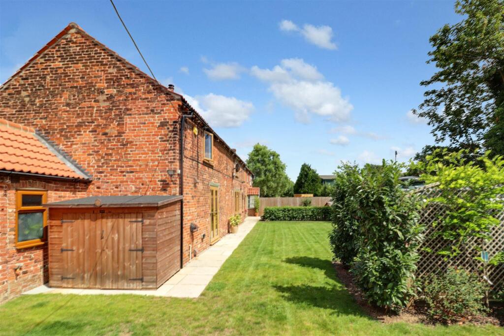 Outside - Rear Garden