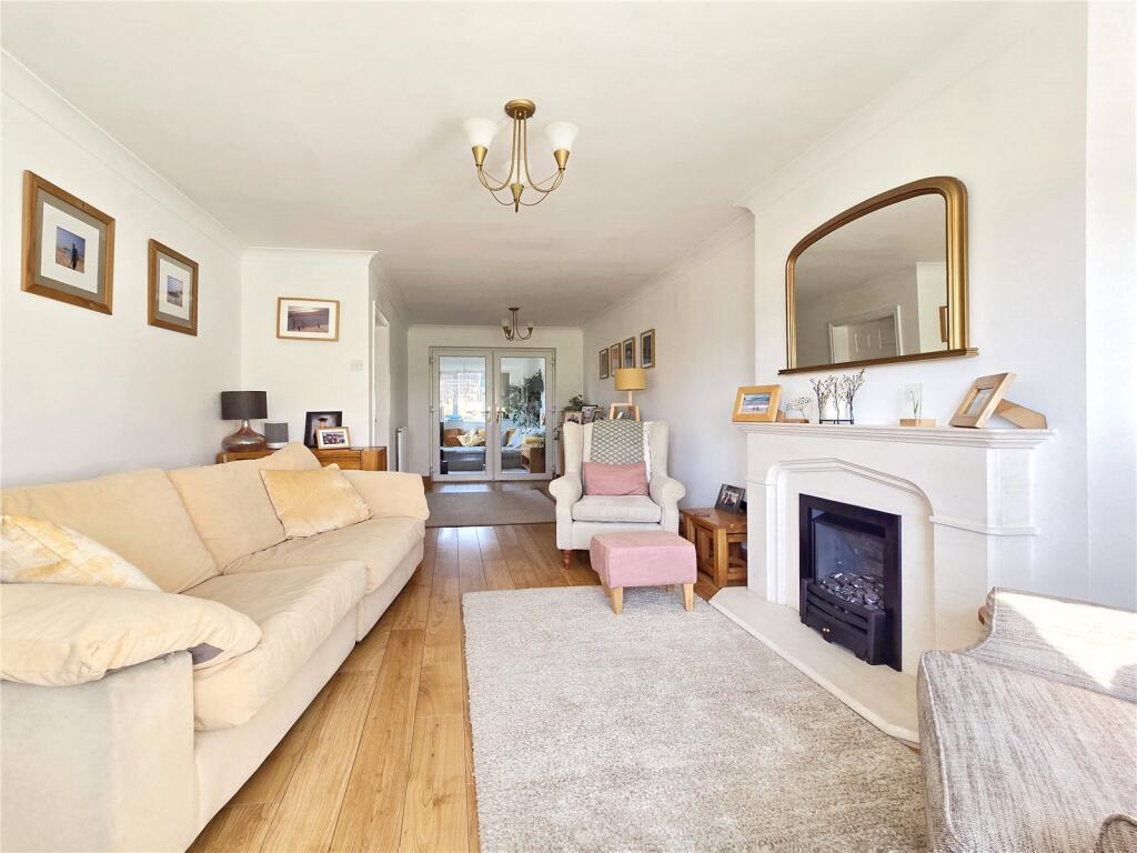 Louneg &amp; Dining Room