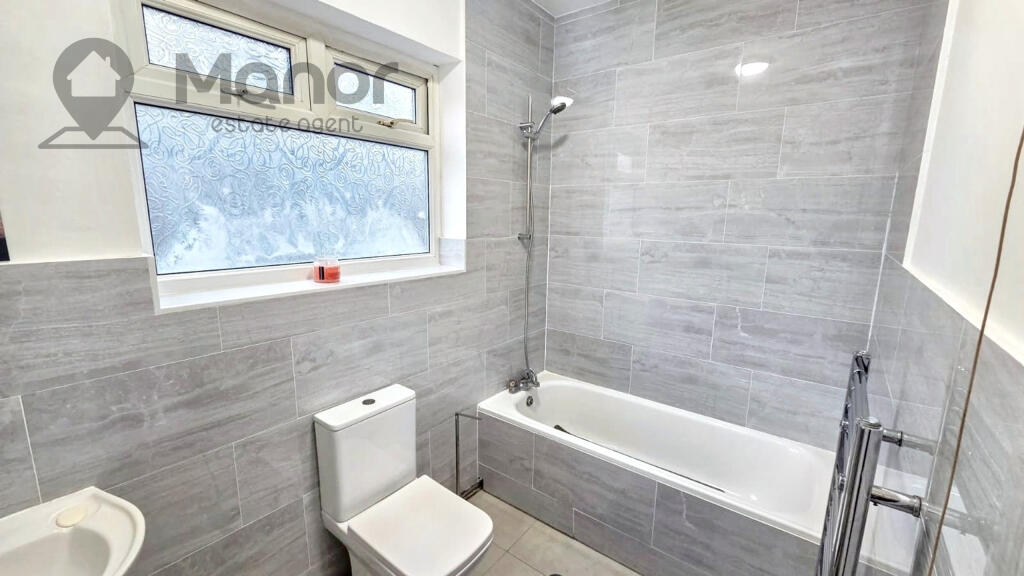 WhatsApp Image 2026-01-06 at 15.33.38