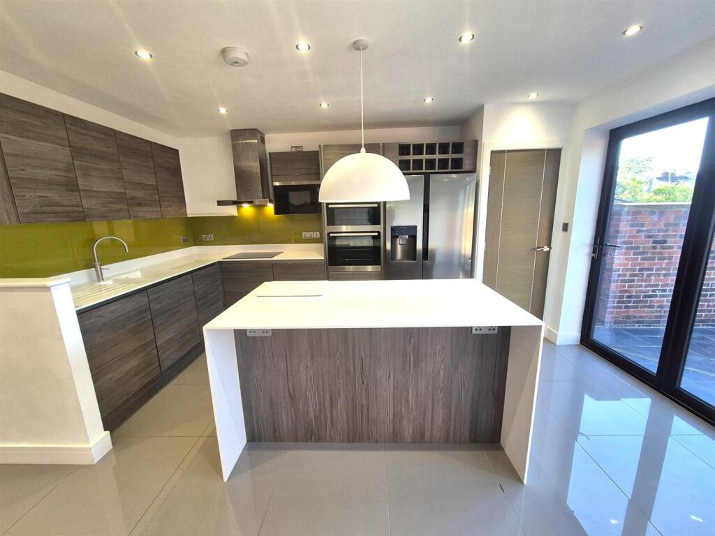 Outstanding Kitchen/Diner