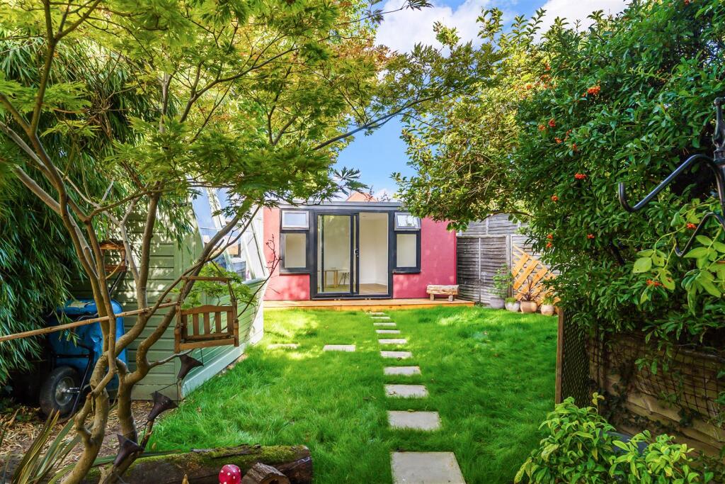 MANOR GREEN ROAD (1).jpg