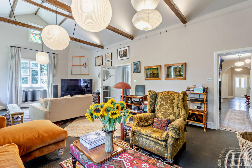 8654607-interiorW...