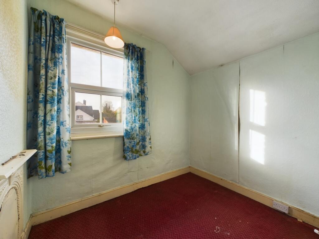 CAM04634G0-PR0005-STILL003