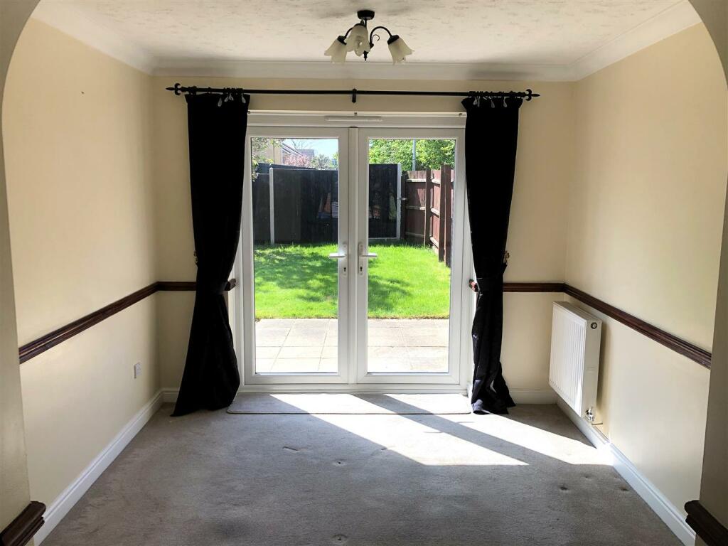 dining room.jpg