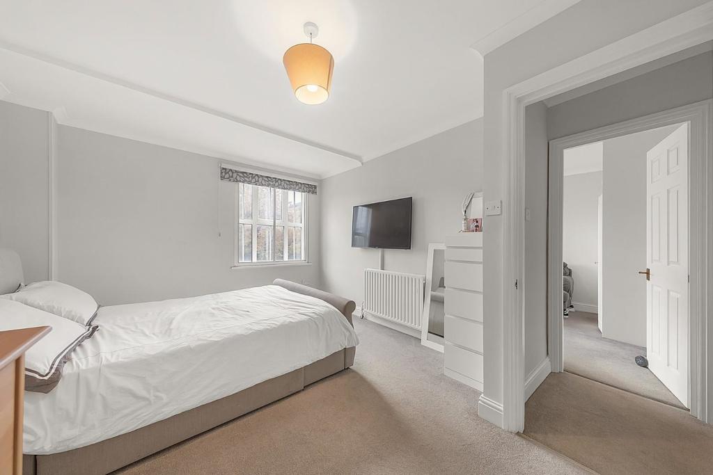 Bedroom.jpg