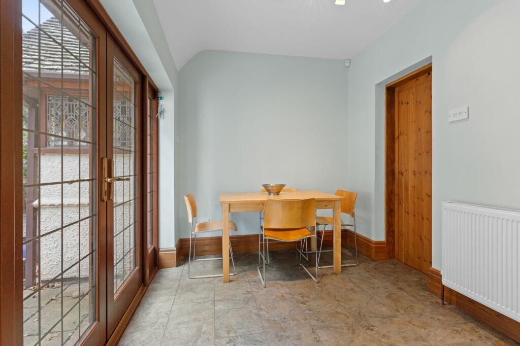 Breakfast Room