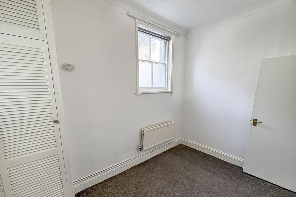 Flat 1, 20 Farm Road, Hove, BN3 1FB