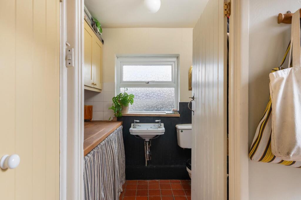 1K7RSH - Utility B.jpg