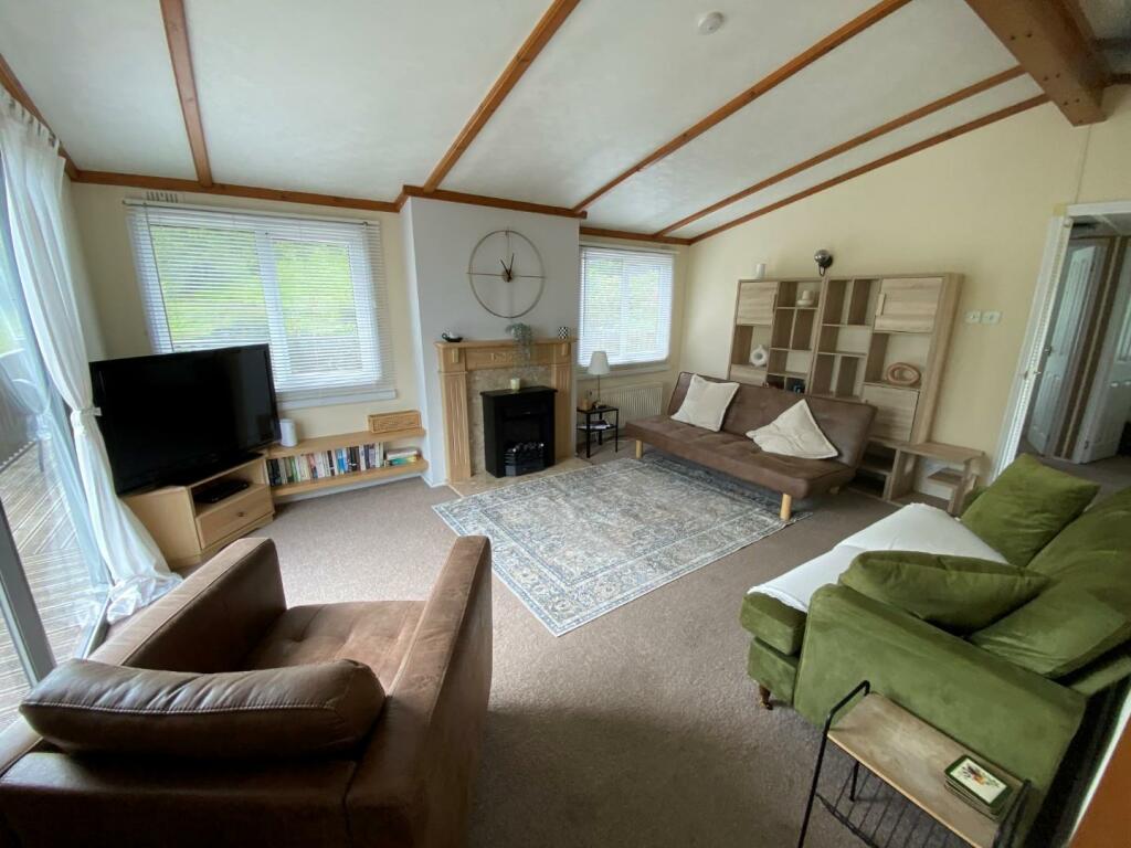 Lounge Area.jpg