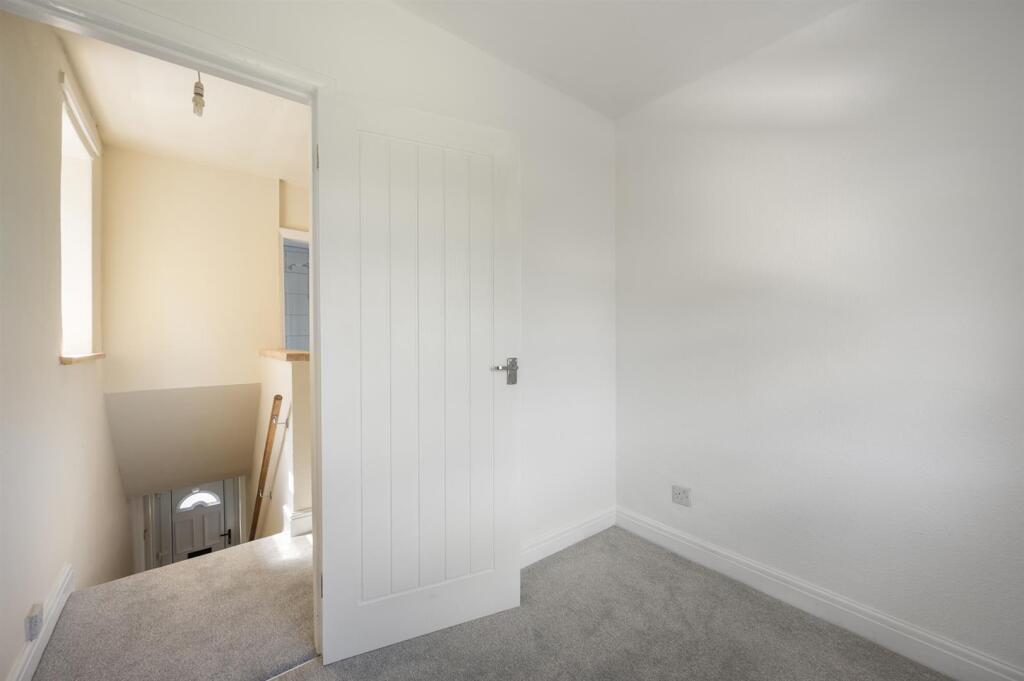 Saxton Mee 5 How Lane -0009.jpg