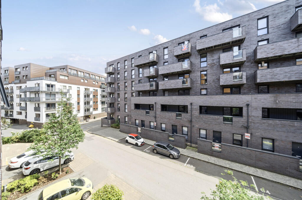 1309479-3-684c2a9...