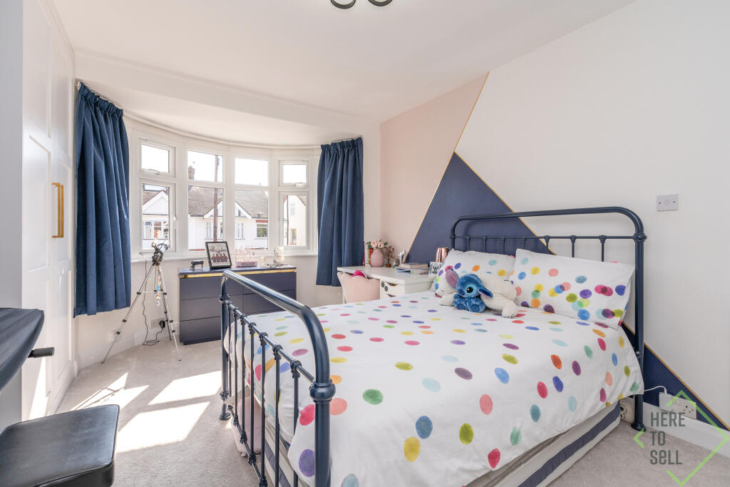 23 Vicars Close, Enfield EN1 3DN-10