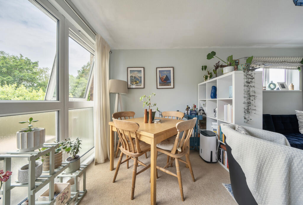 1317860-8-6863b33...