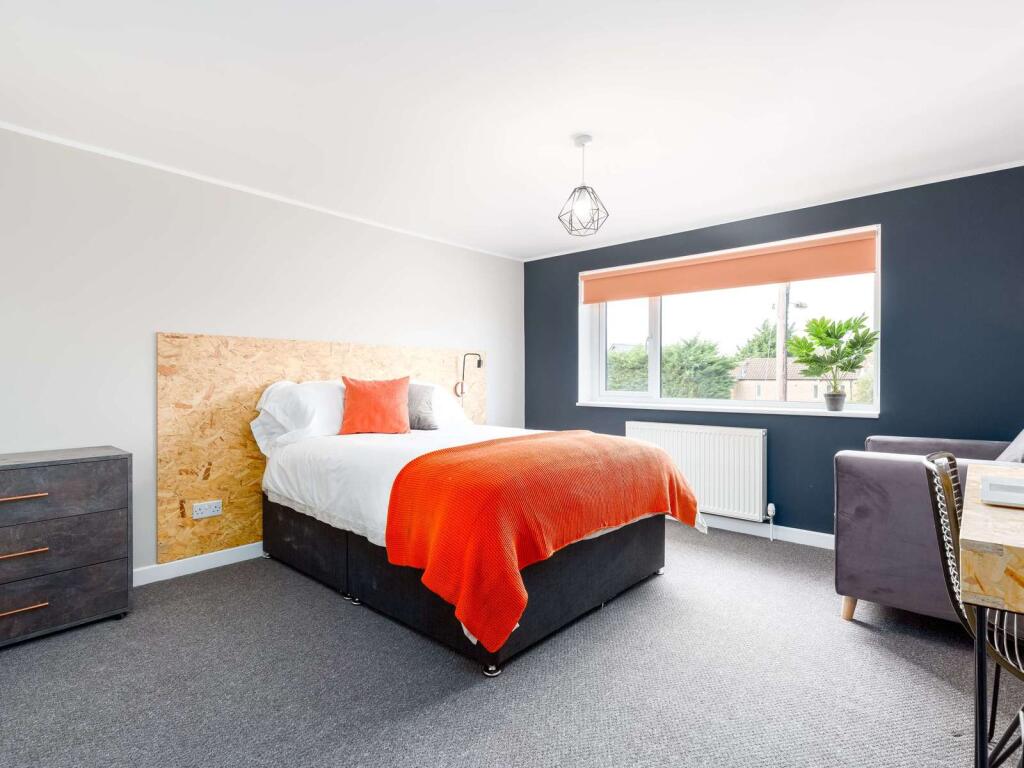 Bedroom 4.jpg