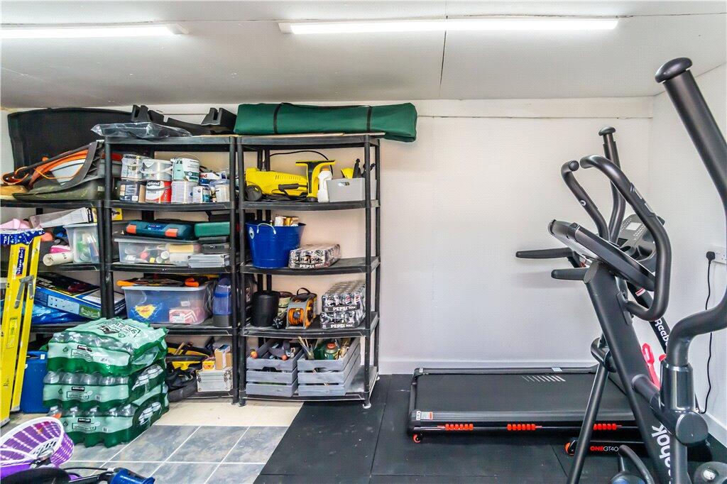 Garage/Gym