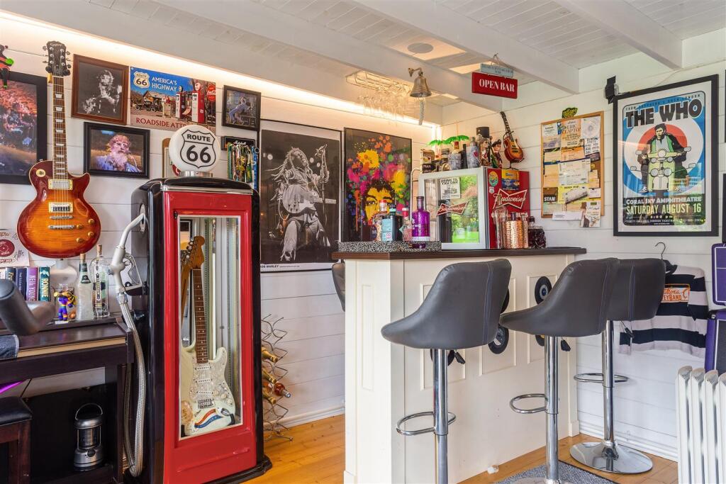 66402_4 The Dell Vernham (15) .jpg