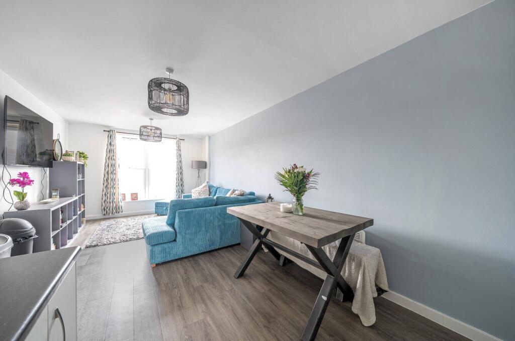 1331281-6-68876f3...