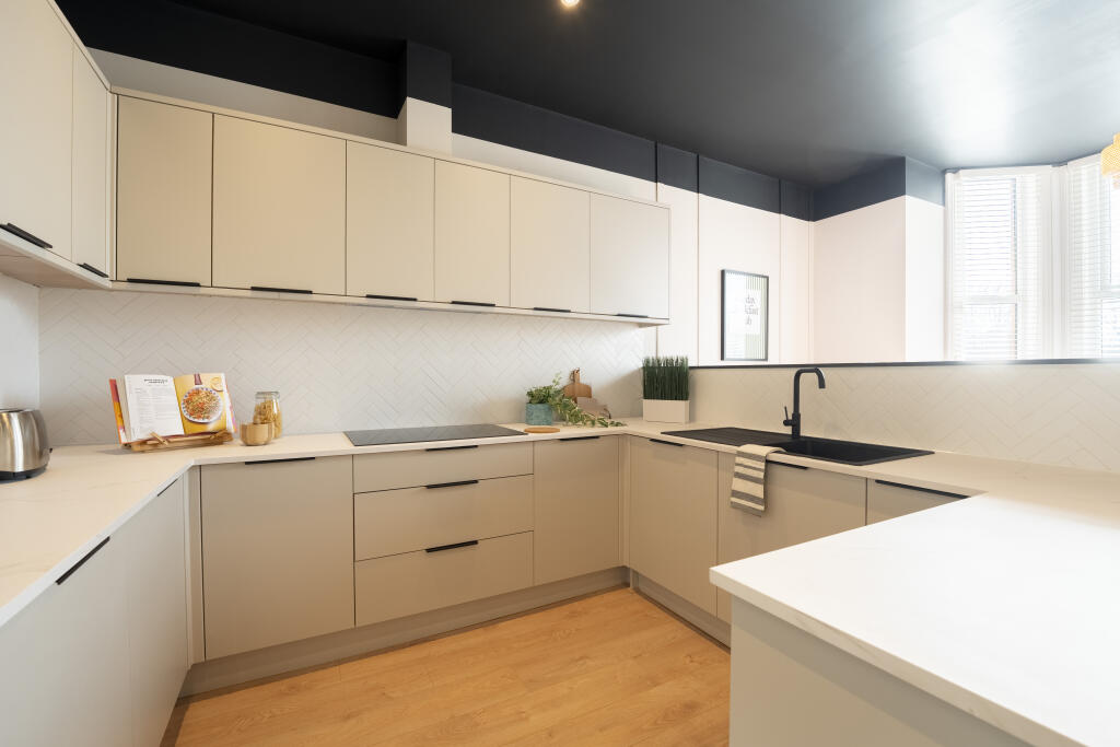 Kitchen1-3.jpg