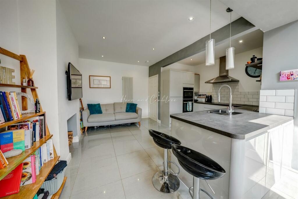 Caerphilly Road, Birchgrove, HernCrabtree (19).jpg