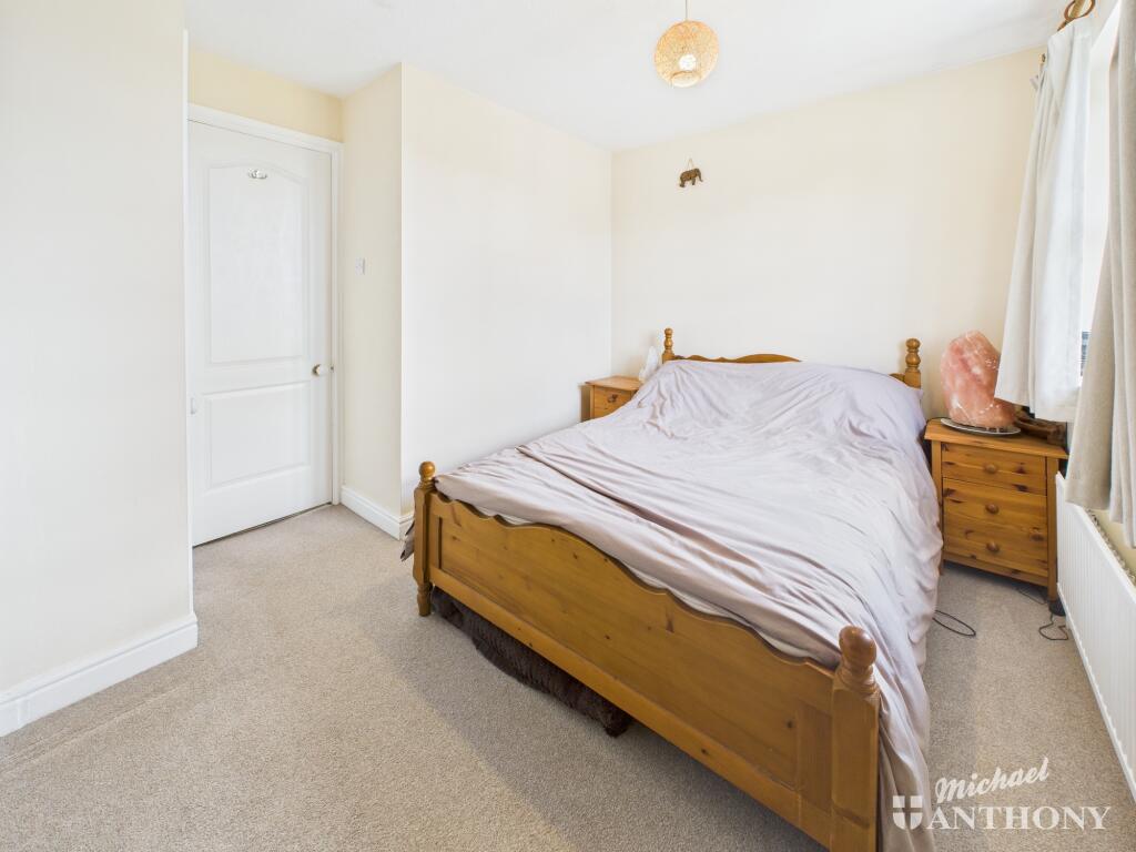 CAM02773G0-PR0329-STILL015