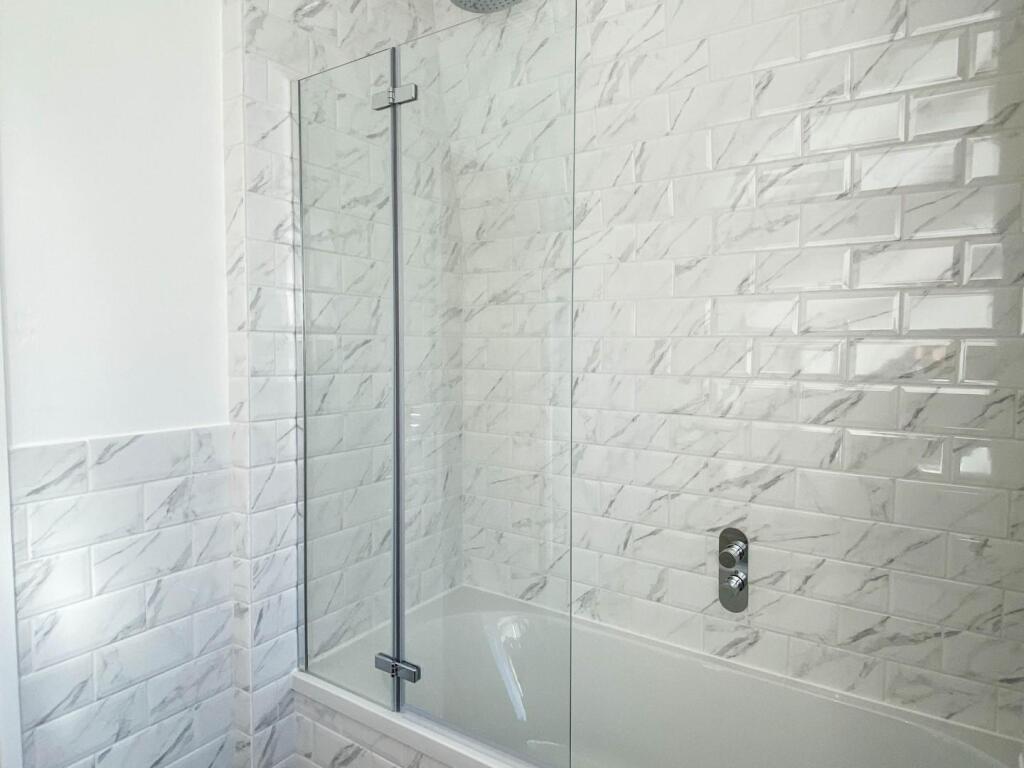 image00011 (Large).jpg