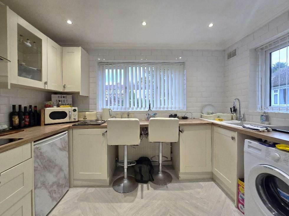 Kitchen .jpg